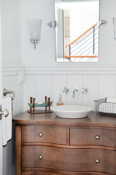 lakefront-homes9 - Powder Room