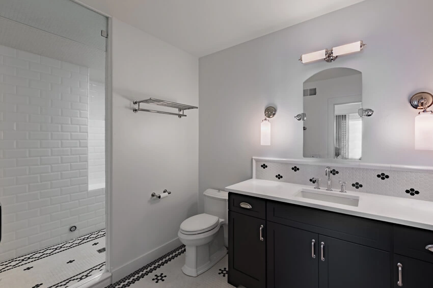 wisconsin-luxury-home-33 - Bathroom