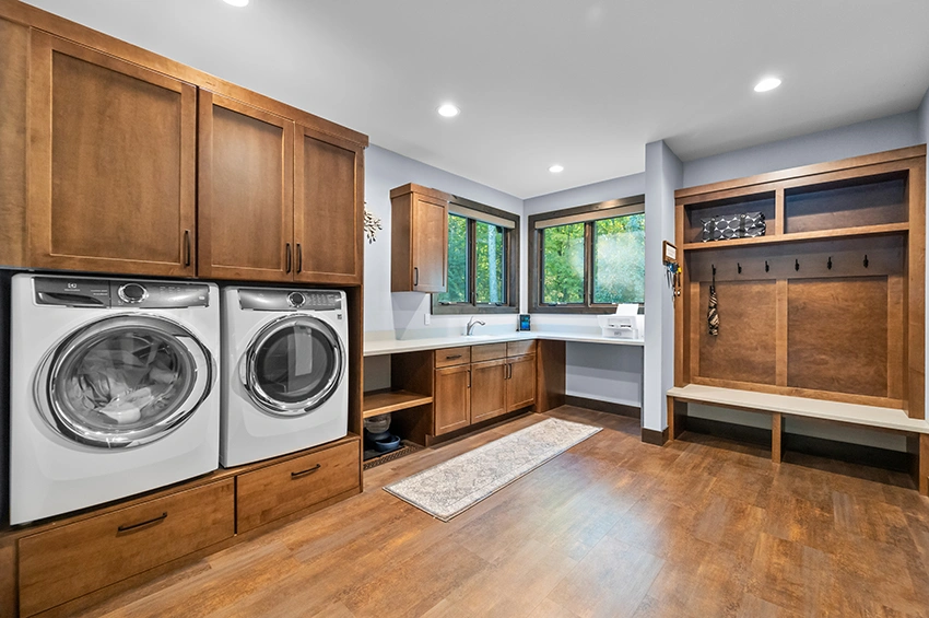 Natural-Home-with-Timber-19 - Mudroom Laundry with Cabinetry in Eagle Rock Finish
