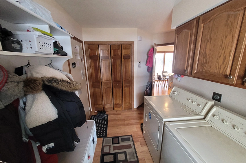 remodel-37 - Before – Laundry/mudroom