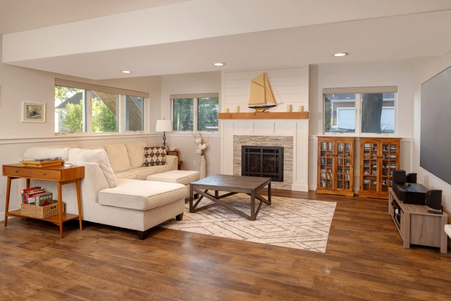 Dewy Bay - Basement