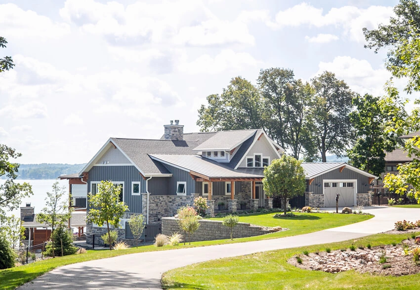 lakefront-homes - Front View