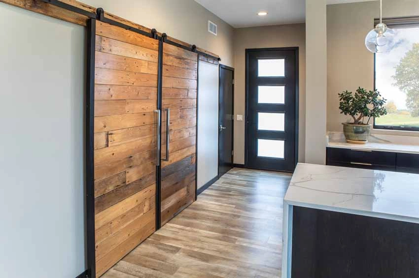 modern-home-builders4 - Front Entrance