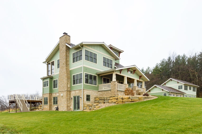 soldiers-grove-wi-home-bui - Arts & Crafts Style Home